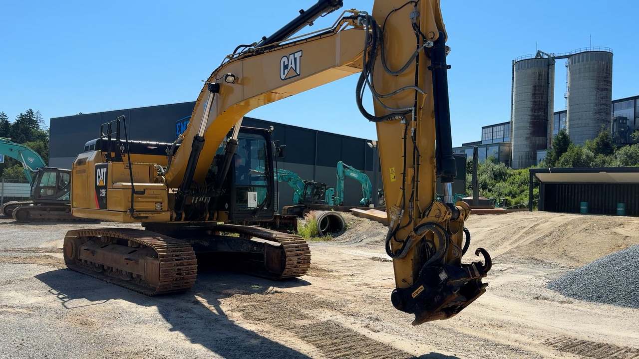 CATERPILLAR 326F - Lintekskavaator: pilt 2 CATERPILLAR 326F - Lintekskavaator: pilt 2