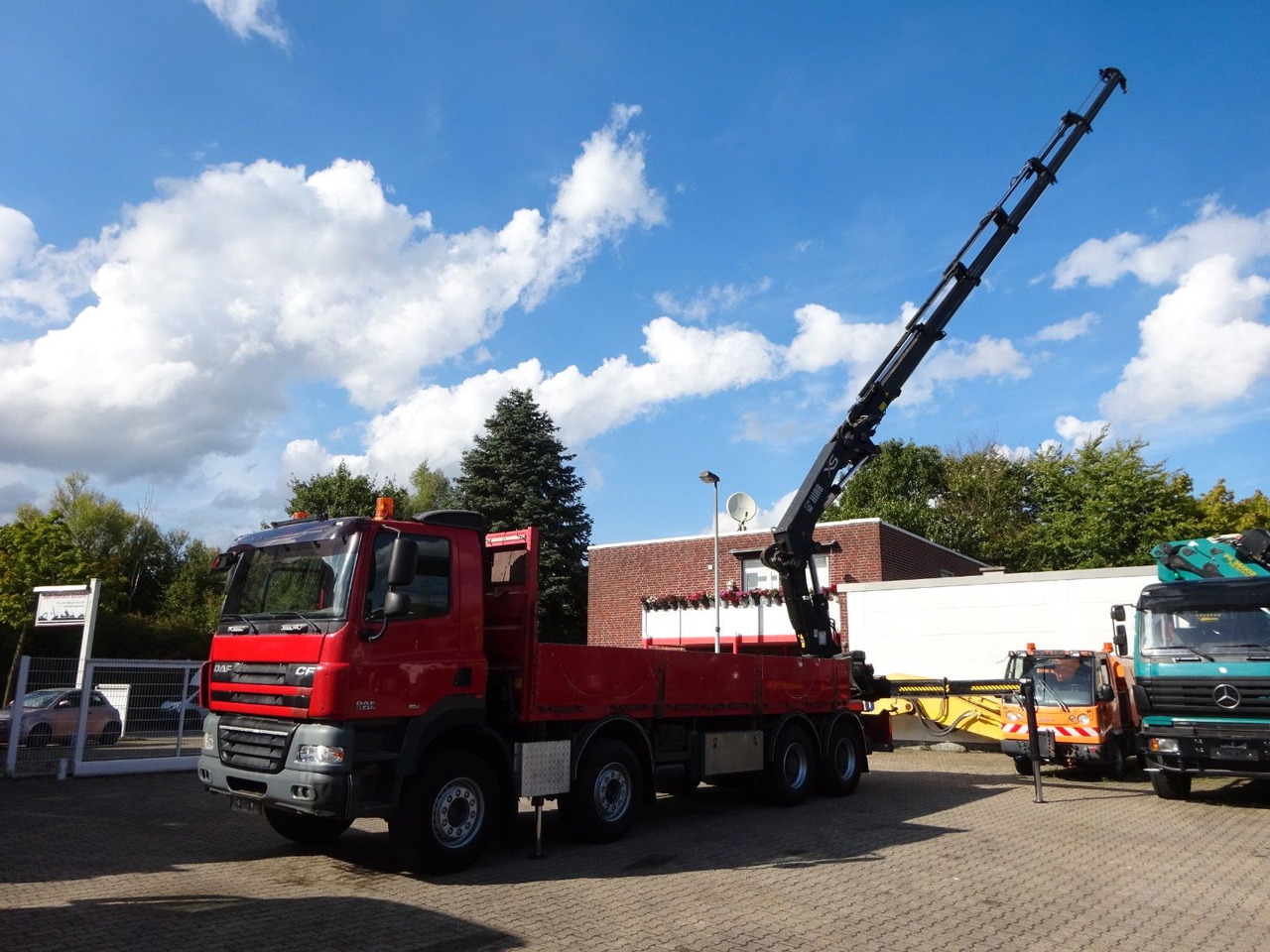 DAF 85.410 Pritsche + HIAB 322E6 Kran 8x4 - Kraanaga veoauto: pilt 3 DAF 85.410 Pritsche + HIAB 322E6 Kran 8x4 - Kraanaga veoauto: pilt 3