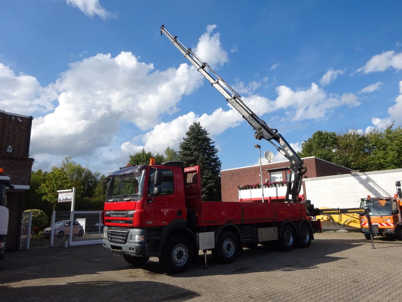 DAF 85.410 Pritsche + HIAB 322E6 Kran 8x4 - Kraanaga veoauto: pilt 4 DAF 85.410 Pritsche + HIAB 322E6 Kran 8x4 - Kraanaga veoauto: pilt 4