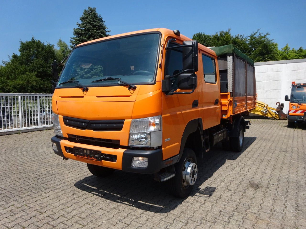 FUSO Canter Doppelkabine MEILLER 3Skipper 4x4 - Tarbesõiduk kallur: pilt 2 FUSO Canter Doppelkabine MEILLER 3Skipper 4x4 - Tarbesõiduk kallur: pilt 2