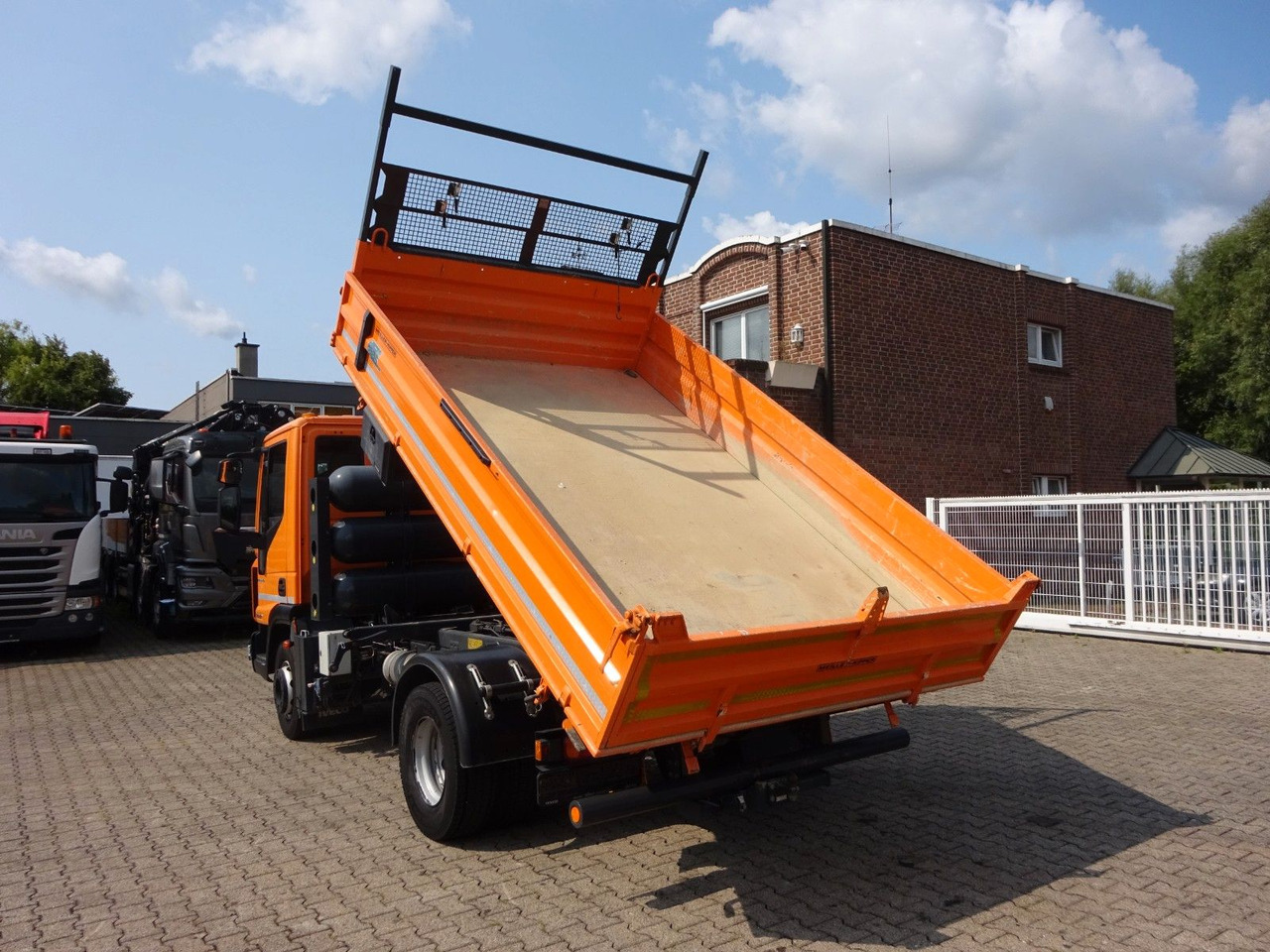 Iveco 120-210 MEILLER 3Skipper CNG GAS 4x2 - Kallurauto: pilt 5 Iveco 120-210 MEILLER 3Skipper CNG GAS 4x2 - Kallurauto: pilt 5