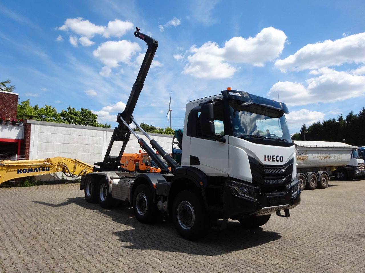 Iveco X-WAY 480 HIAB ABROLLER - Konkstõstukiga veoauto: pilt 2 Iveco X-WAY 480 HIAB ABROLLER - Konkstõstukiga veoauto: pilt 2