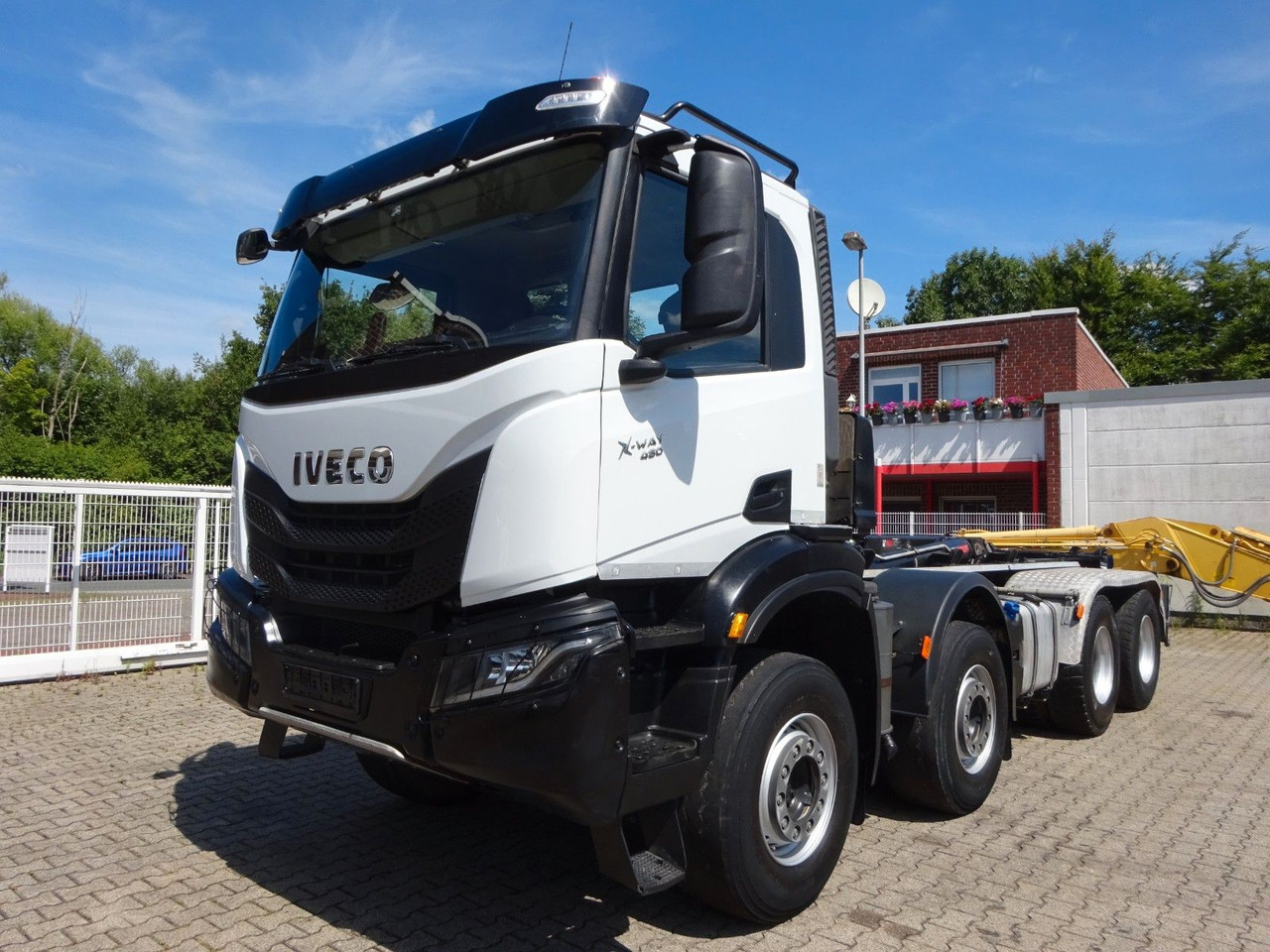 Iveco X-WAY 480 HIAB ABROLLER - Konkstõstukiga veoauto: pilt 3 Iveco X-WAY 480 HIAB ABROLLER - Konkstõstukiga veoauto: pilt 3