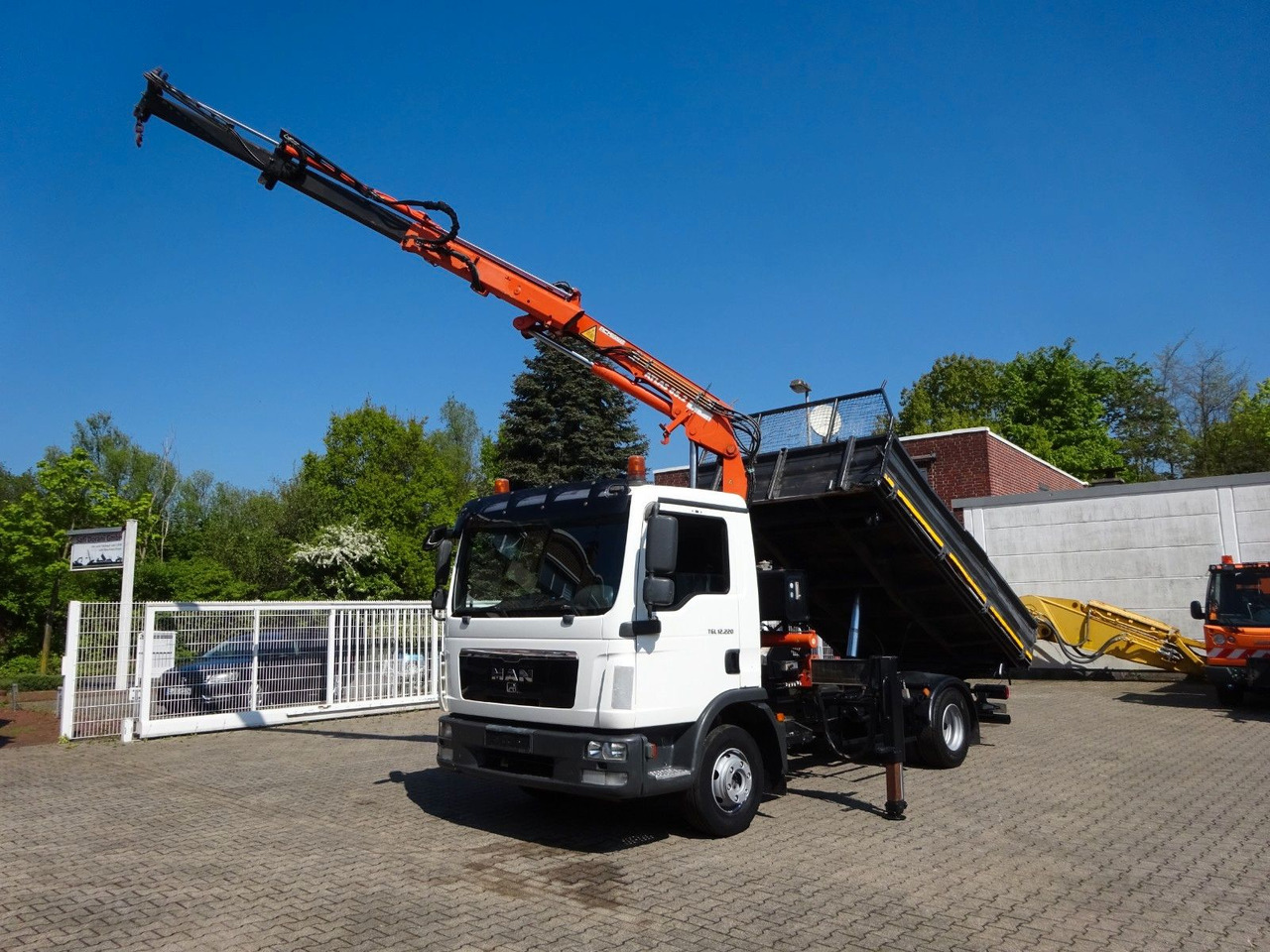 MAN 12.220 TGS + Atlas 85.2 Kran 4x2 - Kallurauto, Kraanaga veoauto: pilt 1 MAN 12.220 TGS + Atlas 85.2 Kran 4x2 - Kallurauto, Kraanaga veoauto: pilt 1
