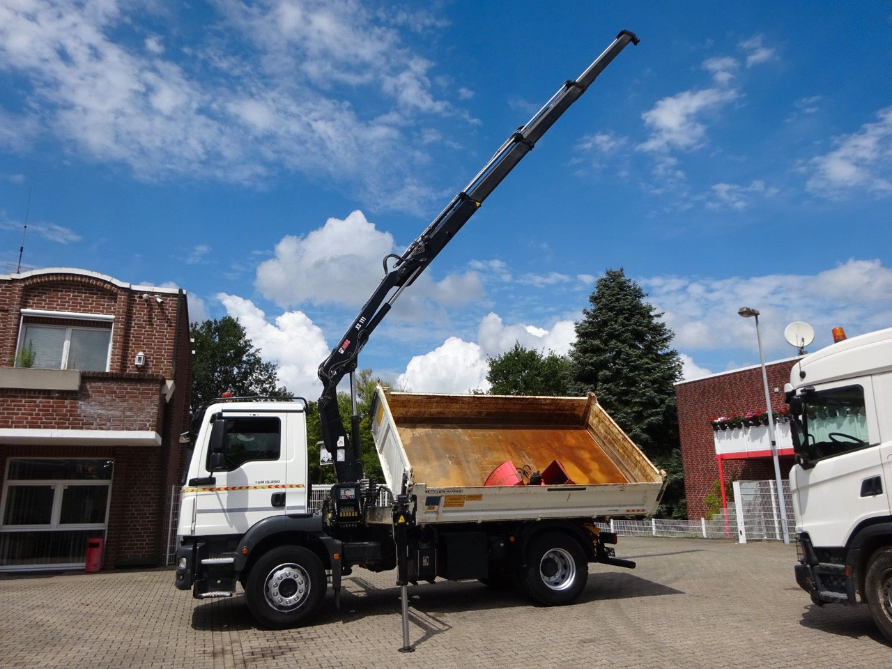 MAN 15.290 TGM 3Skipper + HIAB 111-B3 HIDUO Kran 4x2 - Kallurauto, Kraanaga veoauto: pilt 3 MAN 15.290 TGM 3Skipper + HIAB 111-B3 HIDUO Kran 4x2 - Kallurauto, Kraanaga veoauto: pilt 3