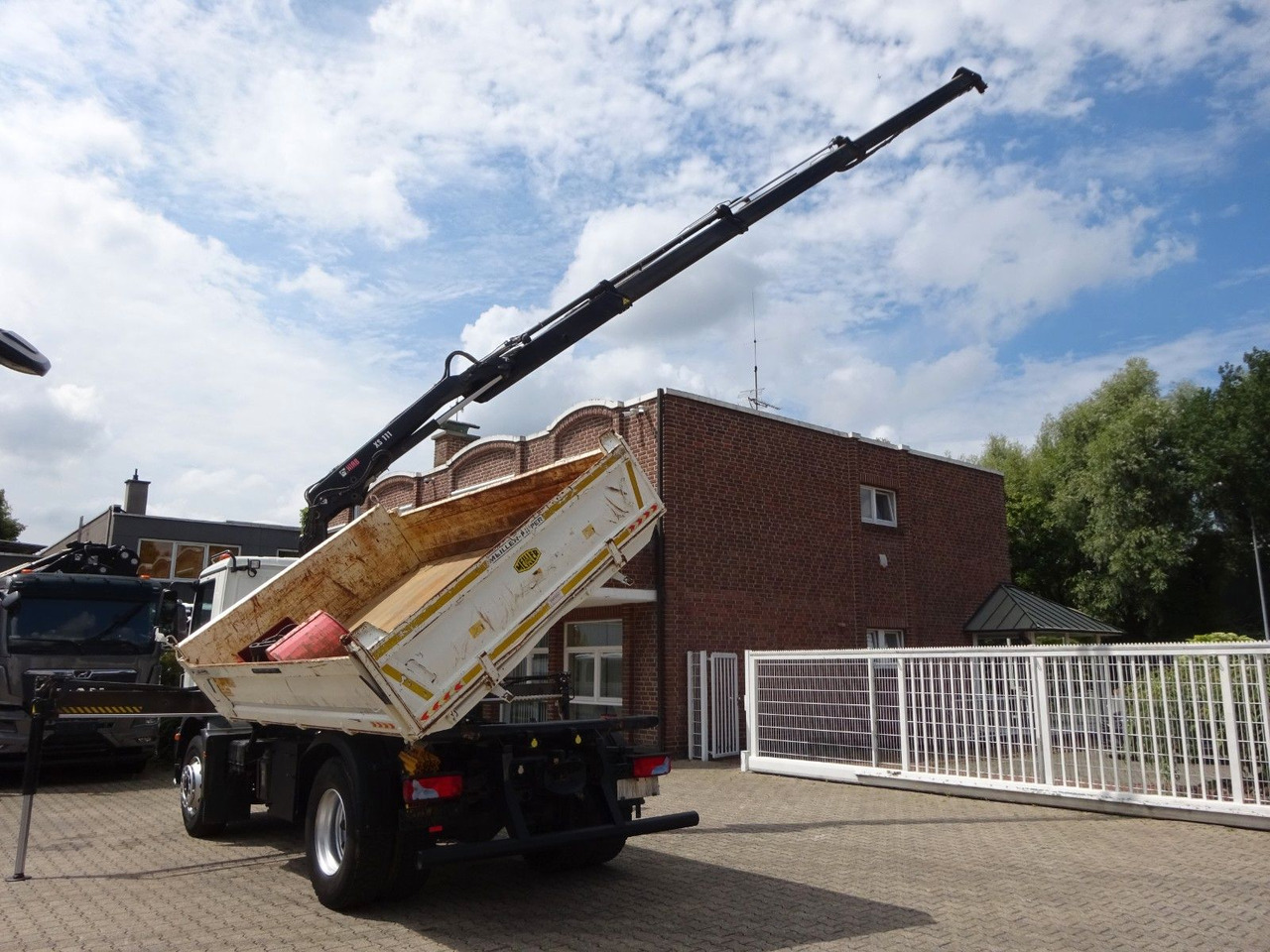 MAN 15.290 TGM 3Skipper + HIAB 111-B3 HIDUO Kran 4x2 - Kallurauto, Kraanaga veoauto: pilt 5 MAN 15.290 TGM 3Skipper + HIAB 111-B3 HIDUO Kran 4x2 - Kallurauto, Kraanaga veoauto: pilt 5