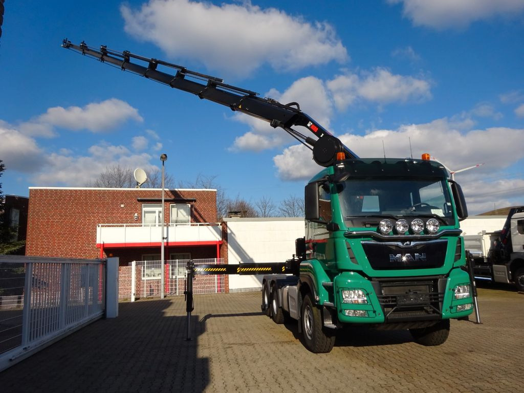 MAN 26.500 TGS SZM + NEU HIAB 258 Kran 7 x Hydr. - Kraanaga veoauto, Sadulveok: pilt 1 MAN 26.500 TGS SZM + NEU HIAB 258 Kran 7 x Hydr. - Kraanaga veoauto, Sadulveok: pilt 1