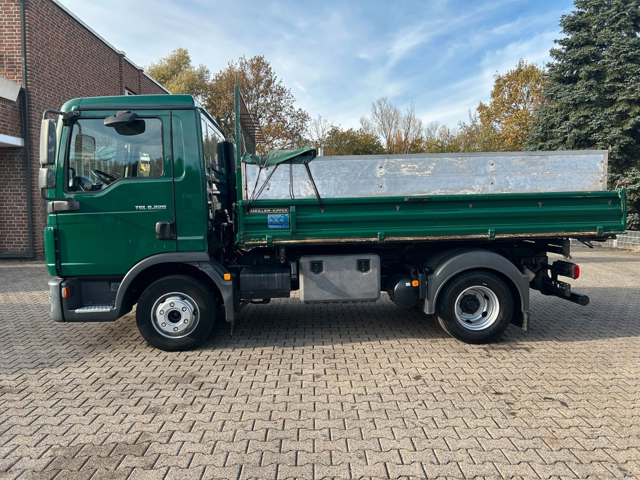 MAN 8.220 TGL MEILLER 3Skipper mit hohen Wänden - Kallurauto: pilt 4 MAN 8.220 TGL MEILLER 3Skipper mit hohen Wänden - Kallurauto: pilt 4
