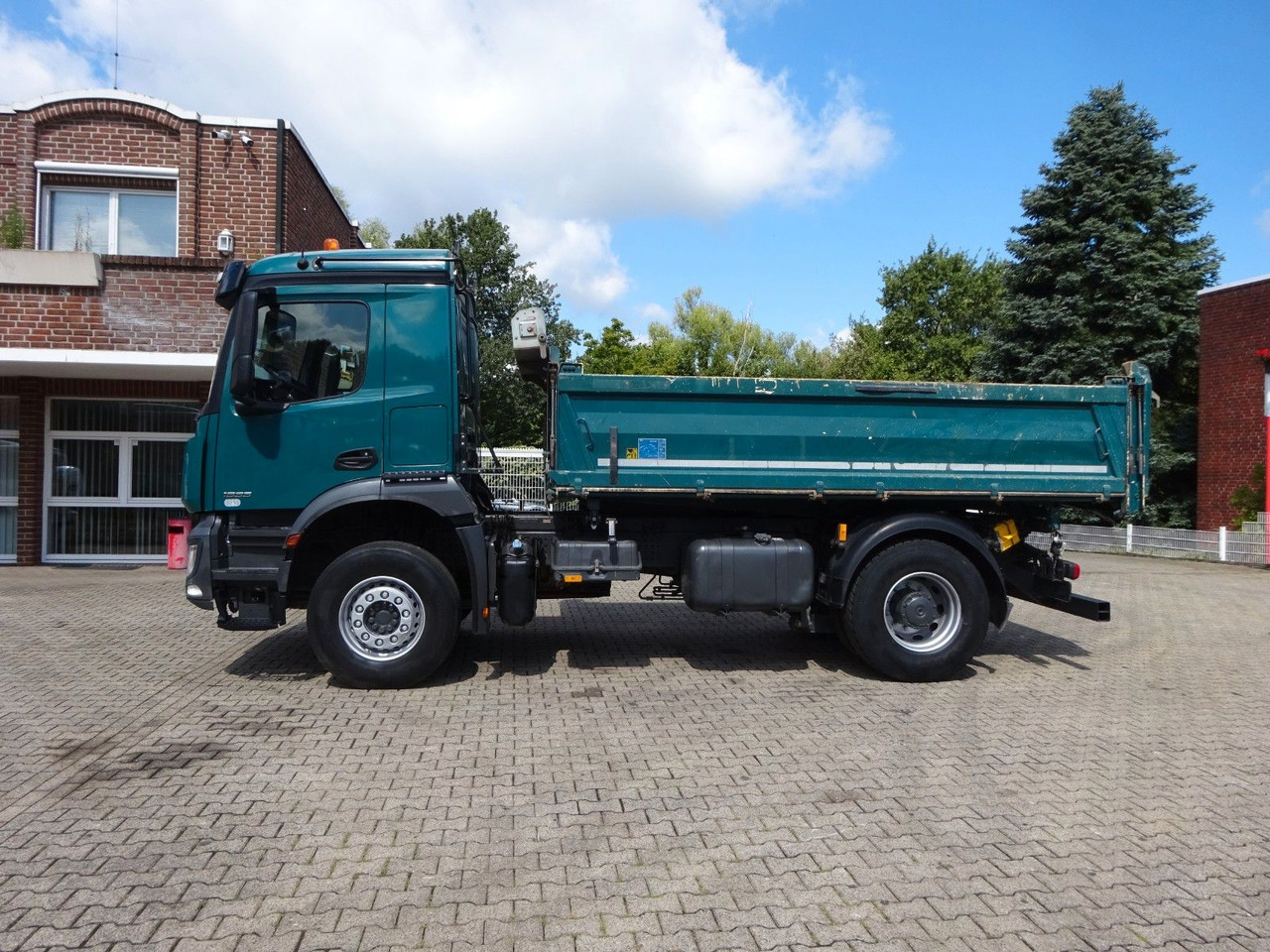 Mercedes-Benz 1833 Actros MEILLER 3Skipper 4x2 - Kallurauto: pilt 5 Mercedes-Benz 1833 Actros MEILLER 3Skipper 4x2 - Kallurauto: pilt 5