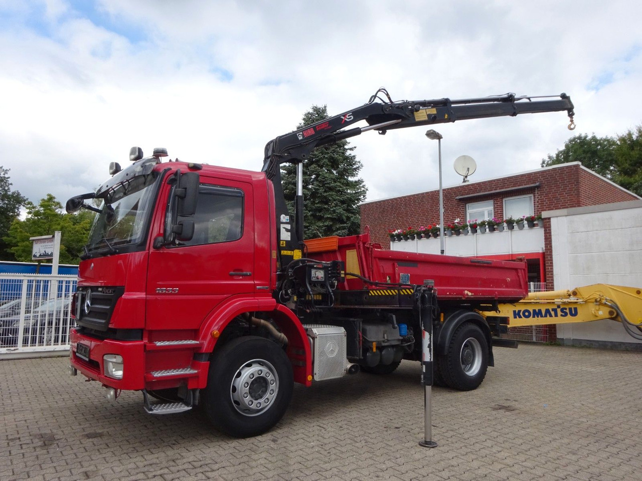 Mercedes-Benz 1833 Axor Meiller 3Skipper +HIAB 111 HIDUO +Funk - Kallurauto, Kraanaga veoauto: pilt 4 Mercedes-Benz 1833 Axor Meiller 3Skipper +HIAB 111 HIDUO +Funk - Kallurauto, Kraanaga veoauto: pilt 4