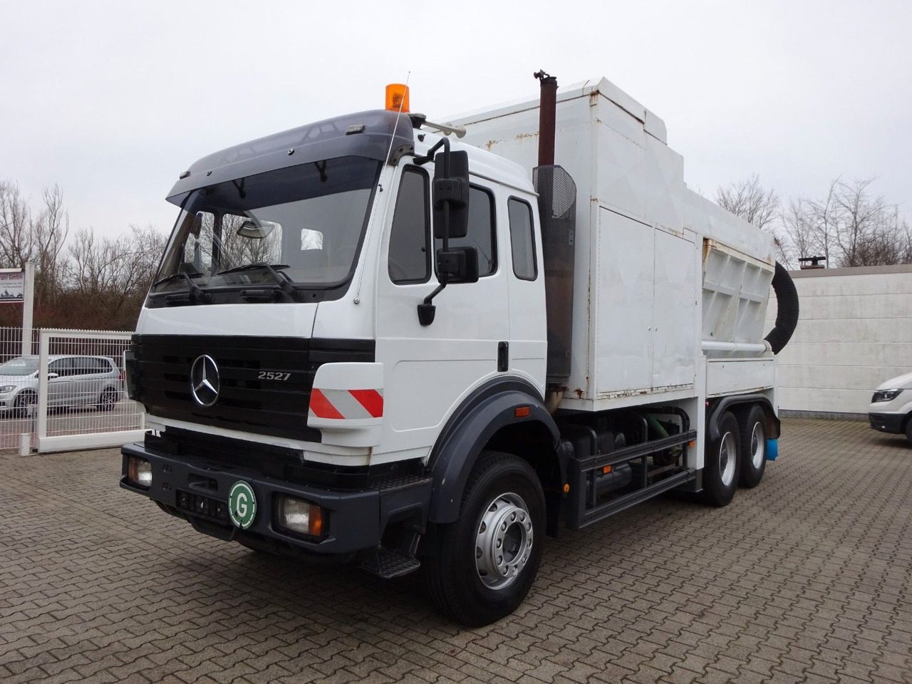 Mercedes-Benz 2527 Saugbagger. RSP Mercedes-Benz 2527 Saugbagger. RSP - Vaakumveok: pilt 5 Mercedes-Benz 2527 Saugbagger. RSP Mercedes-Benz 2527 Saugbagger. RSP - Vaakumveok: pilt 5