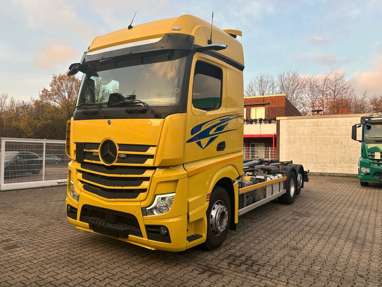 Mercedes-Benz 2545 Actros MEILLER Abroller 6x2 - Konkstõstukiga veoauto: pilt 1 Mercedes-Benz 2545 Actros MEILLER Abroller 6x2 - Konkstõstukiga veoauto: pilt 1