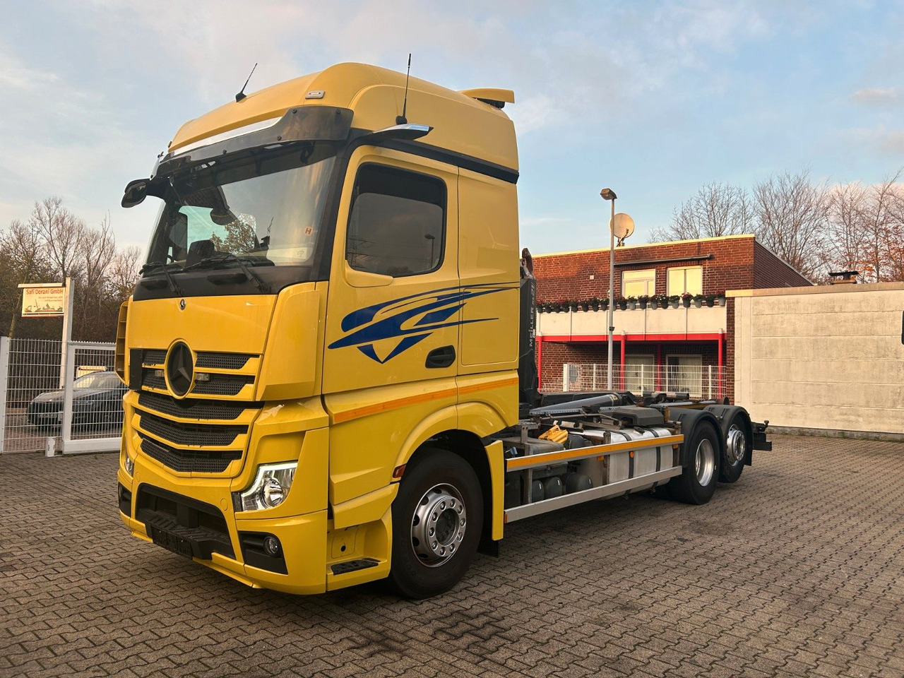 Mercedes-Benz 2545 Actros MEILLER Abroller 6x2 - Konkstõstukiga veoauto: pilt 2 Mercedes-Benz 2545 Actros MEILLER Abroller 6x2 - Konkstõstukiga veoauto: pilt 2