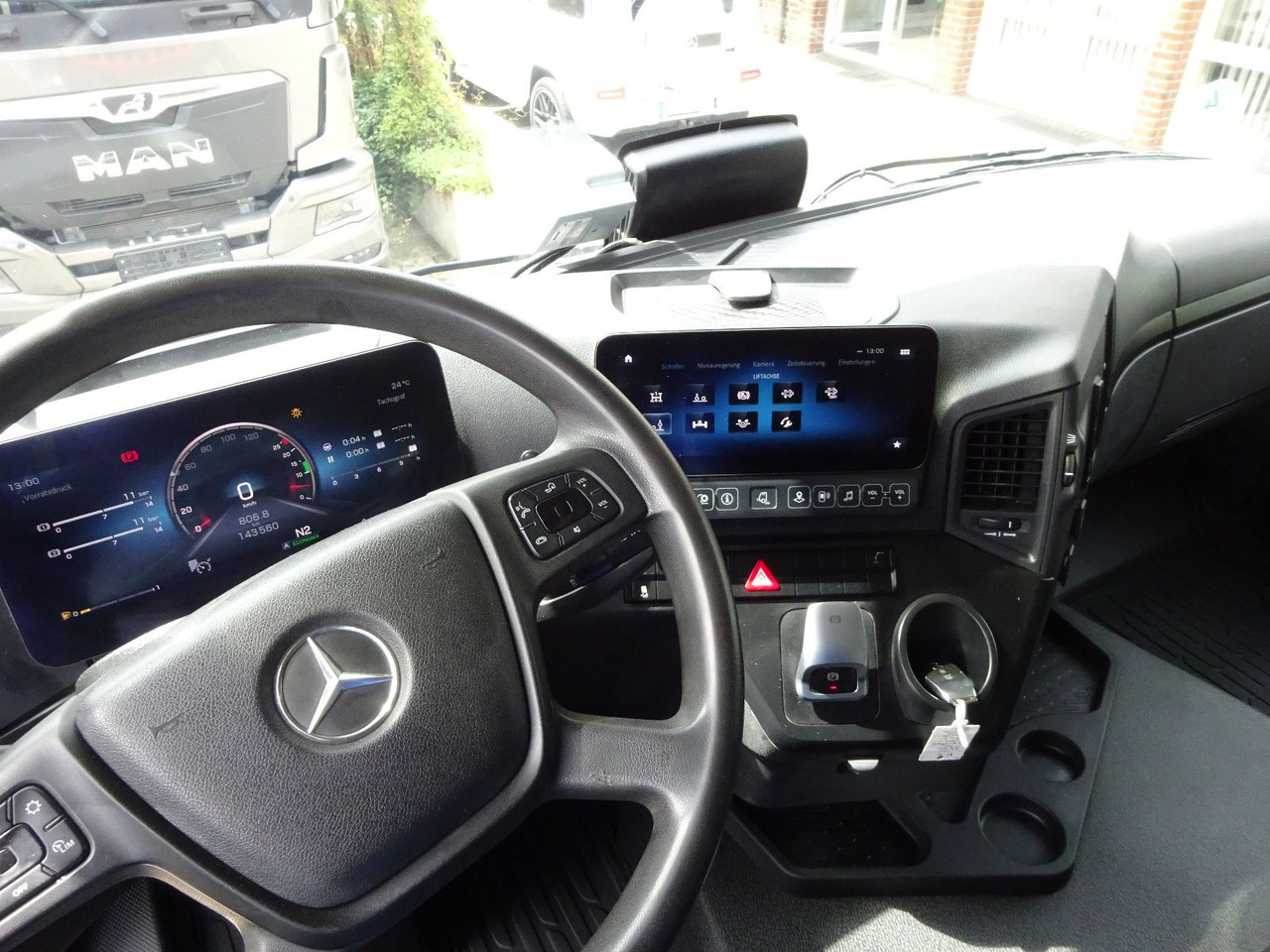 Kallurauto Mercedes-Benz 3446 Arocs MEILER 3 Seitenkipper 8x2: pilt 13