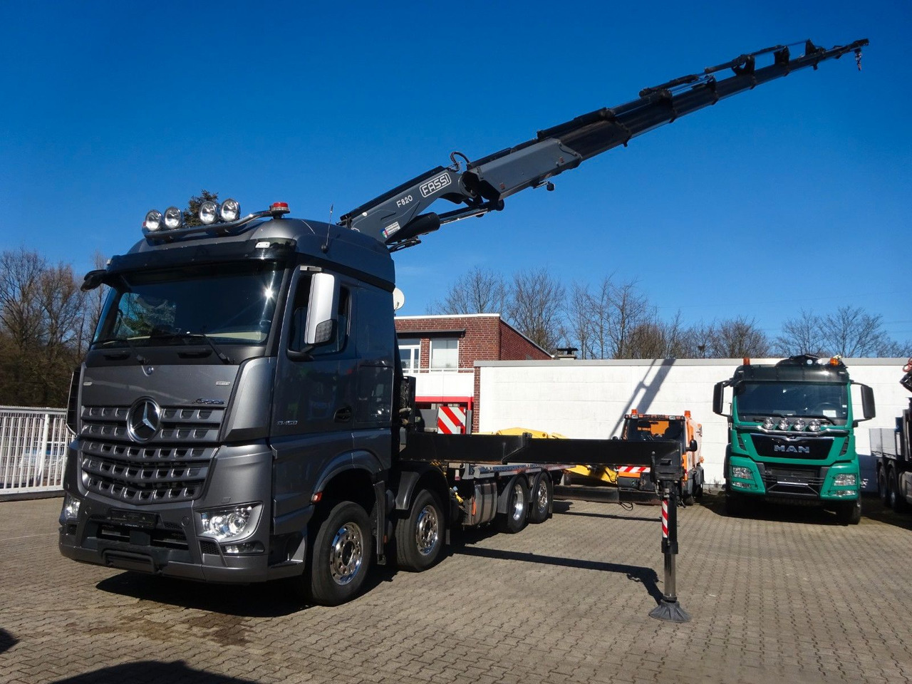 Mercedes-Benz 3453 Plattform + Fassi F820 Kran 8x2 Mercedes-Benz 3453 FASSI F820 Kran 8x Hydr. Ausschub - Kraanaga veoauto, Madelveok/ Platvormveok: pilt 2 Mercedes-Benz 3453 Plattform + Fassi F820 Kran 8x2 Mercedes-Benz 3453 FASSI F820 Kran 8x Hydr. Ausschub - Kraanaga veoauto, Madelveok/ Platvormveok: pilt 2