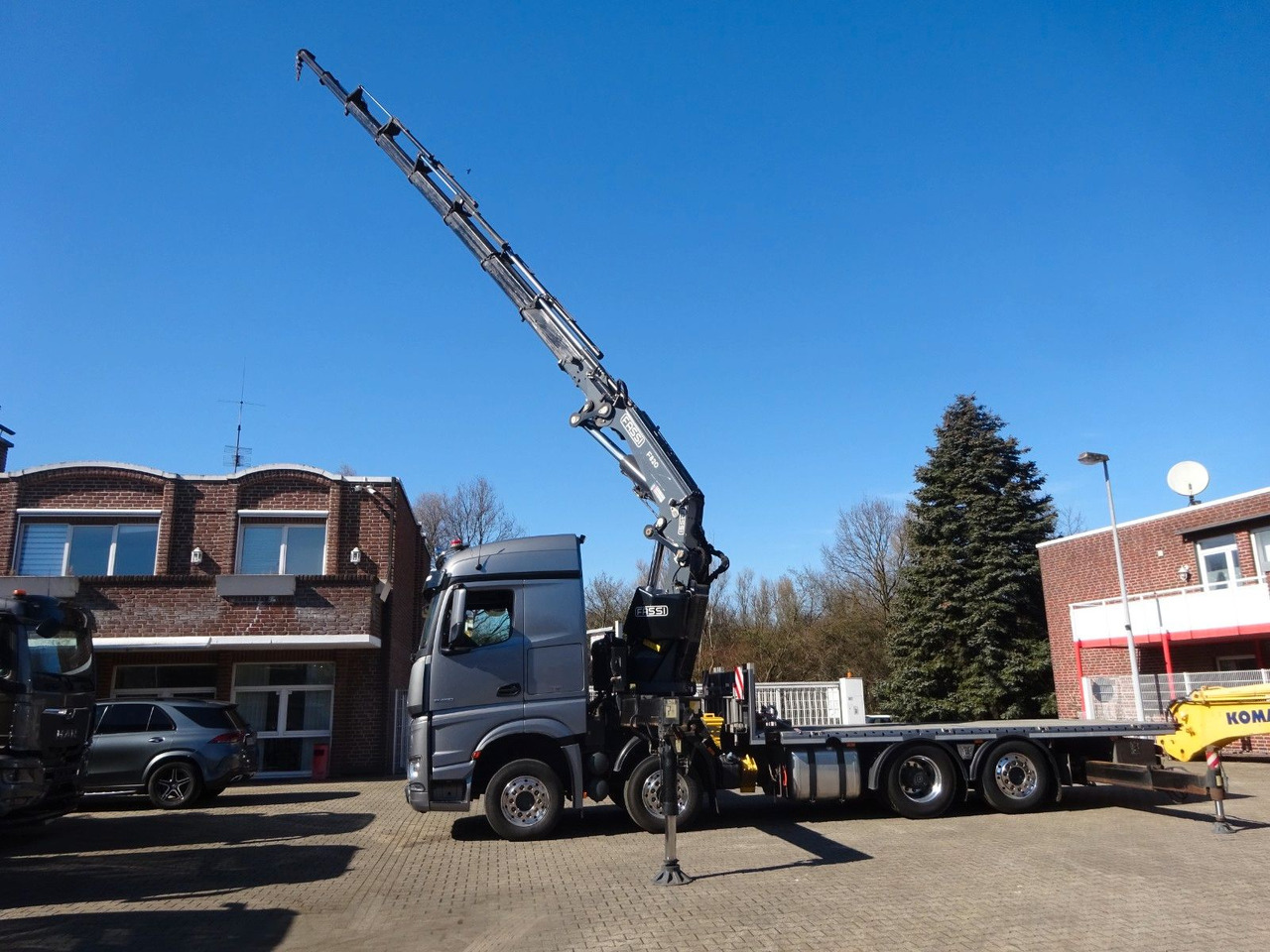 Mercedes-Benz 3453 Plattform + Fassi F820 Kran 8x2 Mercedes-Benz 3453 FASSI F820 Kran 8x Hydr. Ausschub - Kraanaga veoauto, Madelveok/ Platvormveok: pilt 2 Mercedes-Benz 3453 Plattform + Fassi F820 Kran 8x2 Mercedes-Benz 3453 FASSI F820 Kran 8x Hydr. Ausschub - Kraanaga veoauto, Madelveok/ Platvormveok: pilt 2