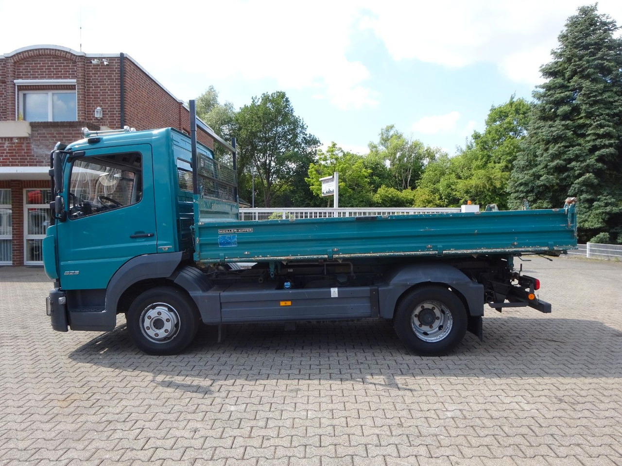 Mercedes-Benz 823 Atego MEILLER 3Skipper 4x2 - Tarbesõiduk kallur: pilt 4 Mercedes-Benz 823 Atego MEILLER 3Skipper 4x2 - Tarbesõiduk kallur: pilt 4