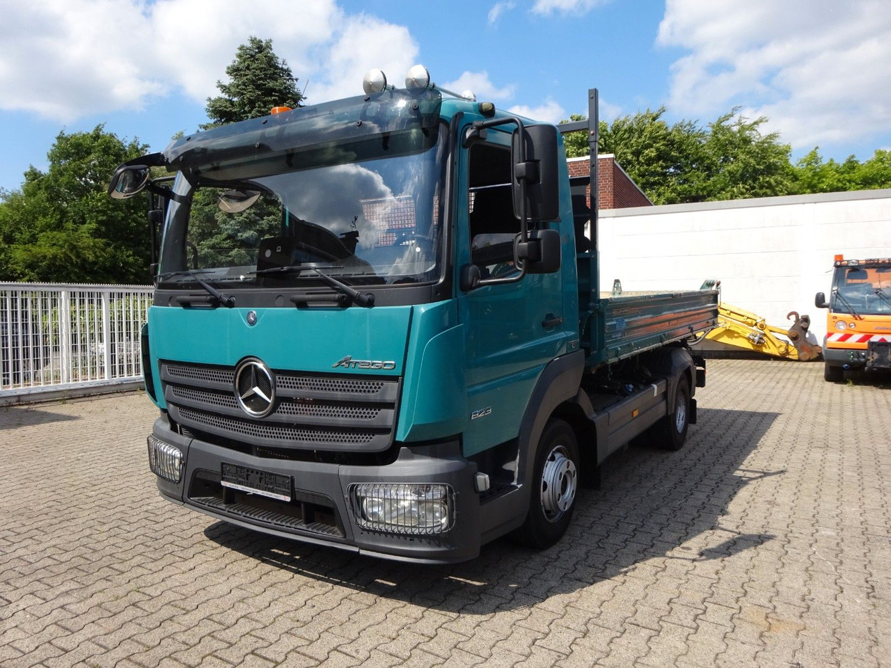 Mercedes-Benz 823 Atego MEILLER 3Skipper 4x2 - Tarbesõiduk kallur: pilt 2 Mercedes-Benz 823 Atego MEILLER 3Skipper 4x2 - Tarbesõiduk kallur: pilt 2