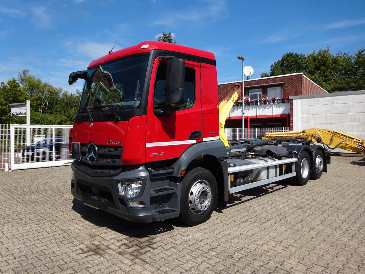 Mercedes-Benz Antos 2532 MEILLER Abroller Lift+Lenkachse 6x2 - Konkstõstukiga veoauto: pilt 3 Mercedes-Benz Antos 2532 MEILLER Abroller Lift+Lenkachse 6x2 - Konkstõstukiga veoauto: pilt 3