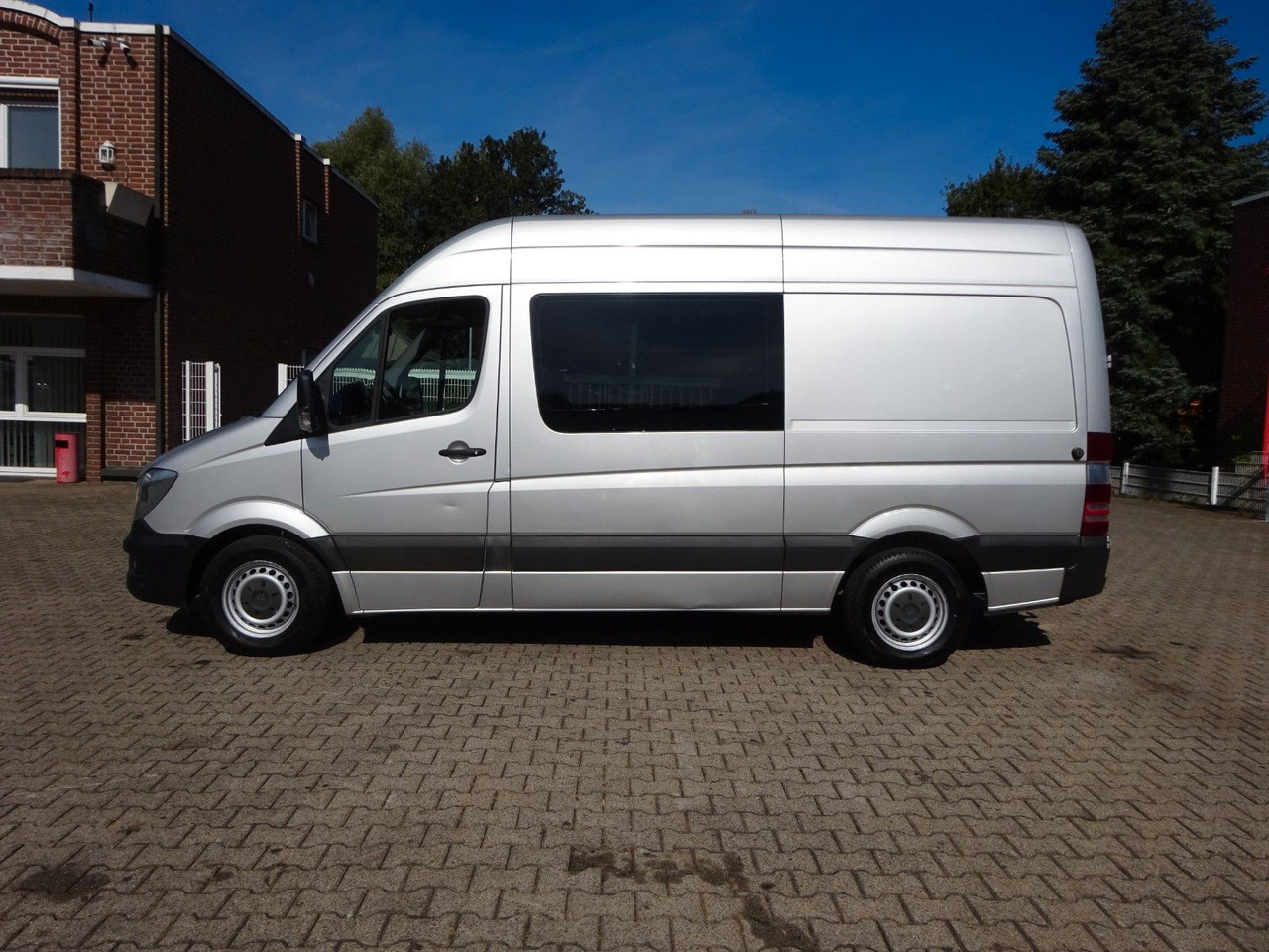 Mercedes-Benz Sprinter 316CDI Mixto 4x2 - Kaubik: pilt 3 Mercedes-Benz Sprinter 316CDI Mixto 4x2 - Kaubik: pilt 3