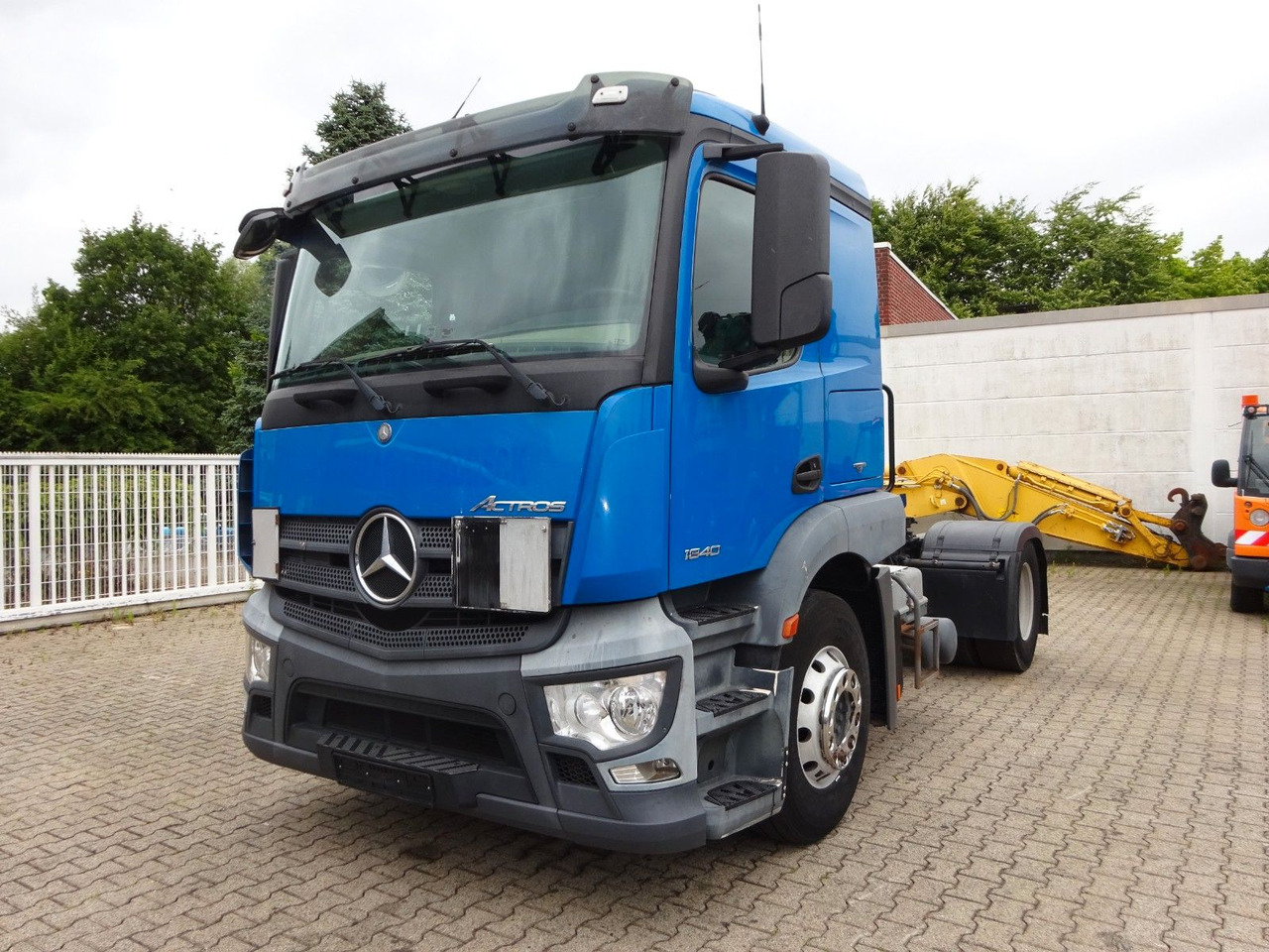 Mercedes-Benz 1840 Actros SZM 4x2 - Sadulveok: pilt 1 Mercedes-Benz 1840 Actros SZM 4x2 - Sadulveok: pilt 1