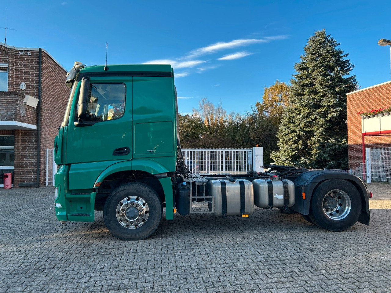 Mercedes-Benz Arocs 1845 SZM 4x4 HAD - Sadulveok: pilt 3 Mercedes-Benz Arocs 1845 SZM 4x4 HAD - Sadulveok: pilt 3