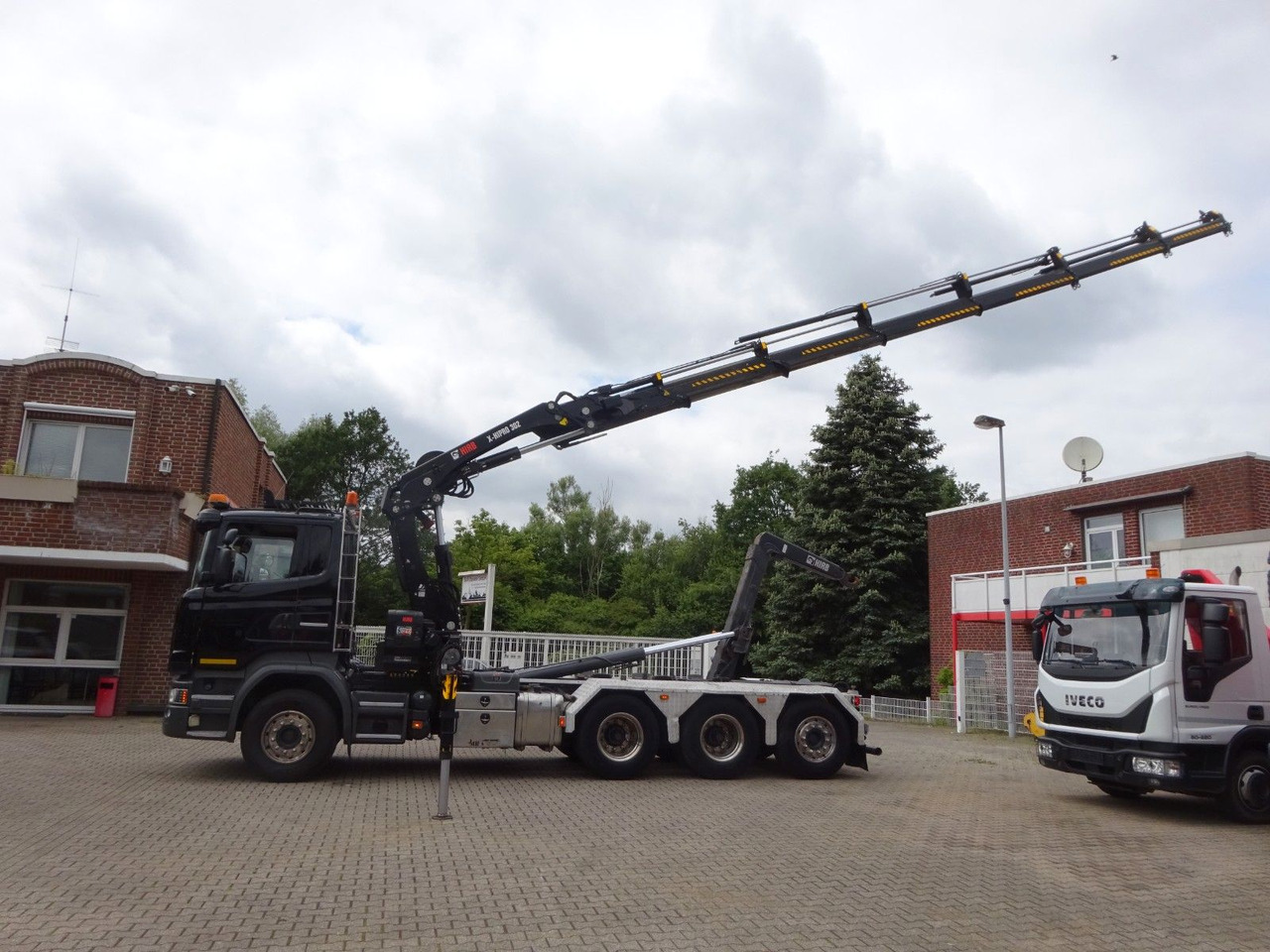 Scania R490 Abroller + HIAB 302E-6 Bj.2021 !Kran TRIDEM Scania R490 Abroller + HIAB 302E-6 Bj.2021 !Kran TRIDEM - Kraanaga veoauto, Konkstõstukiga veoauto: pilt 3 Scania R490 Abroller + HIAB 302E-6 Bj.2021 !Kran TRIDEM Scania R490 Abroller + HIAB 302E-6 Bj.2021 !Kran TRIDEM - Kraanaga veoauto, Konkstõstukiga veoauto: pilt 3