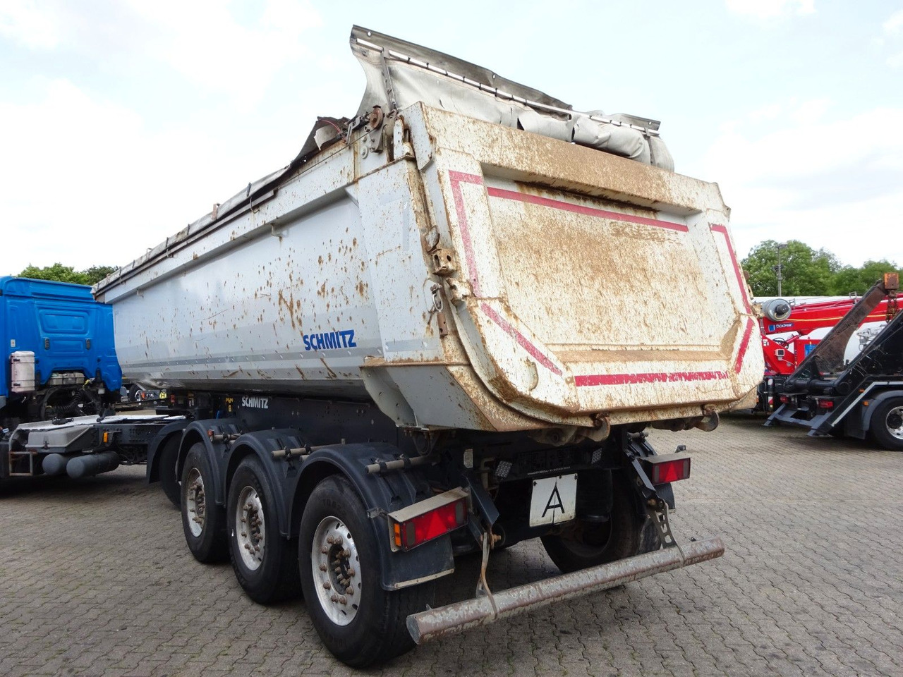 Schmitz Cargobull SGF S3 Kipp Auflieger Mulde mit 3 Achsen - Kallur-poolhaagis: pilt 3 Schmitz Cargobull SGF S3 Kipp Auflieger Mulde mit 3 Achsen - Kallur-poolhaagis: pilt 3