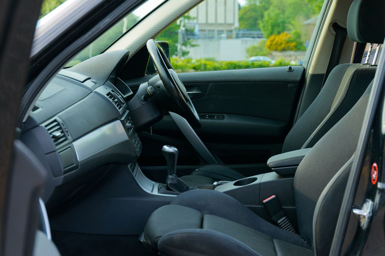 Maastur BMW X3 2.0 Diesel 4x4 **RHD** *3 100 €: pilt 13