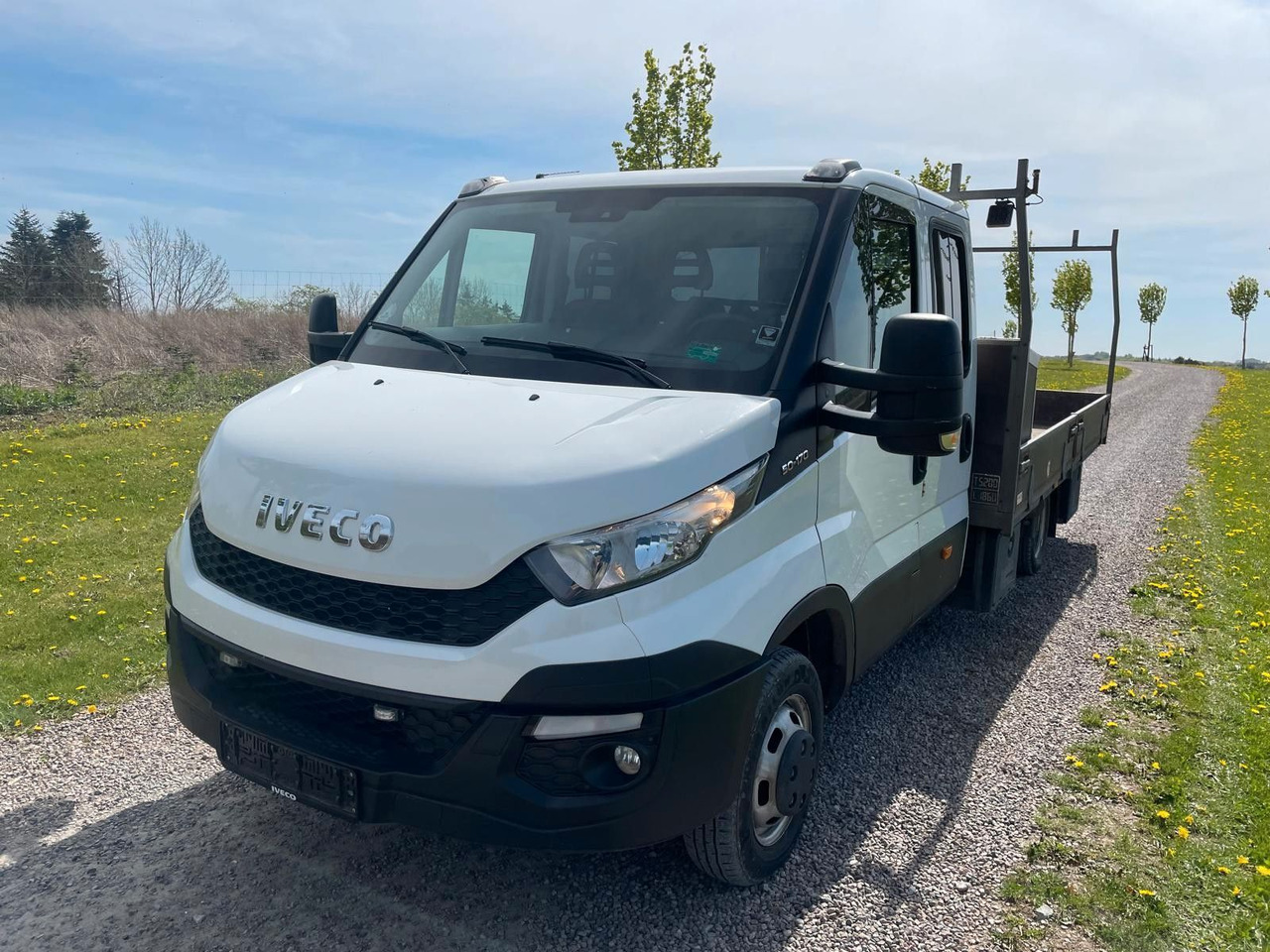 Iveco Daily 3.0 Fahrgestell Doppelkabine 50 C *Crane* - Madelauto, Meeskonnaauto: pilt 3 Iveco Daily 3.0 Fahrgestell Doppelkabine 50 C *Crane* - Madelauto, Meeskonnaauto: pilt 3