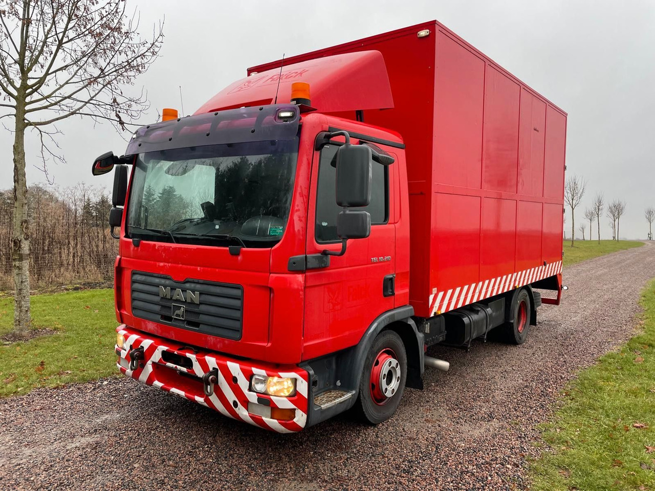 MAN TGL 10.210 Fg MAN TGL 10.210 Fg Tier & Pferde transport - Kasti veoauto: pilt 3 MAN TGL 10.210 Fg MAN TGL 10.210 Fg Tier & Pferde transport - Kasti veoauto: pilt 3