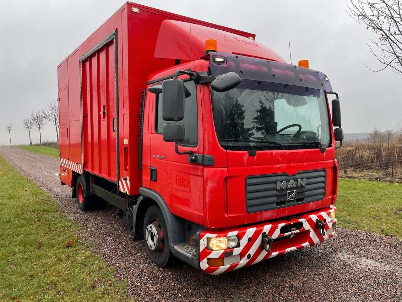 MAN TGL 10.210 Fg MAN TGL 10.210 Fg Tier & Pferde transport - Kasti veoauto: pilt 1 MAN TGL 10.210 Fg MAN TGL 10.210 Fg Tier & Pferde transport - Kasti veoauto: pilt 1