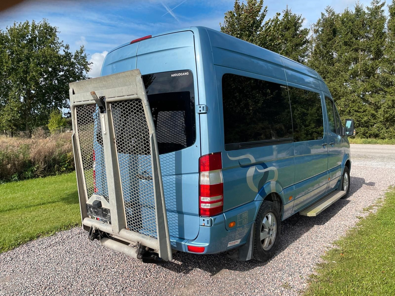 Mercedes-Benz Sprinter 316 CDI AUT *BUS+lift * 9 bis 11 sitze - Mikrobuss: pilt 5 Mercedes-Benz Sprinter 316 CDI AUT *BUS+lift * 9 bis 11 sitze - Mikrobuss: pilt 5