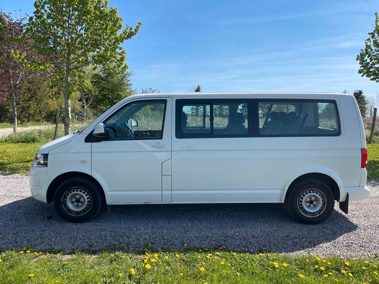 Volkswagen T5 Caravelle 2.0 TDI DSG Comfortline Lang - Mikrobuss: pilt 2 Volkswagen T5 Caravelle 2.0 TDI DSG Comfortline Lang - Mikrobuss: pilt 2