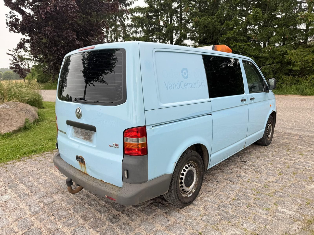Volkswagen T5 Transporter 2.5 TDI 4Motion *Klima *4x4 - Väike kaubik: pilt 4 Volkswagen T5 Transporter 2.5 TDI 4Motion *Klima *4x4 - Väike kaubik: pilt 4