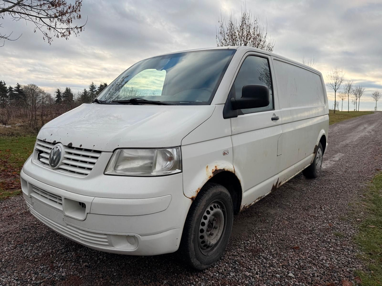 Volkswagen T5 Transporter Kasten-Kombi Kasten Long - Väike kaubik: pilt 1 Volkswagen T5 Transporter Kasten-Kombi Kasten Long - Väike kaubik: pilt 1