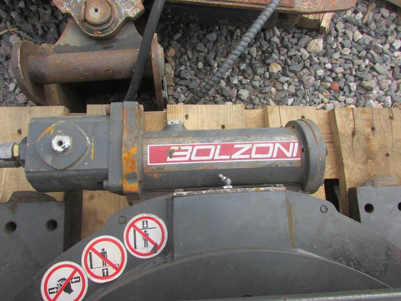 Bolzoni Fassgreifer drum clamp KG 06T2A SP - Haarats - Materjali käitlemise seade: pilt 3 Bolzoni Fassgreifer drum clamp KG 06T2A SP - Haarats - Materjali käitlemise seade: pilt 3