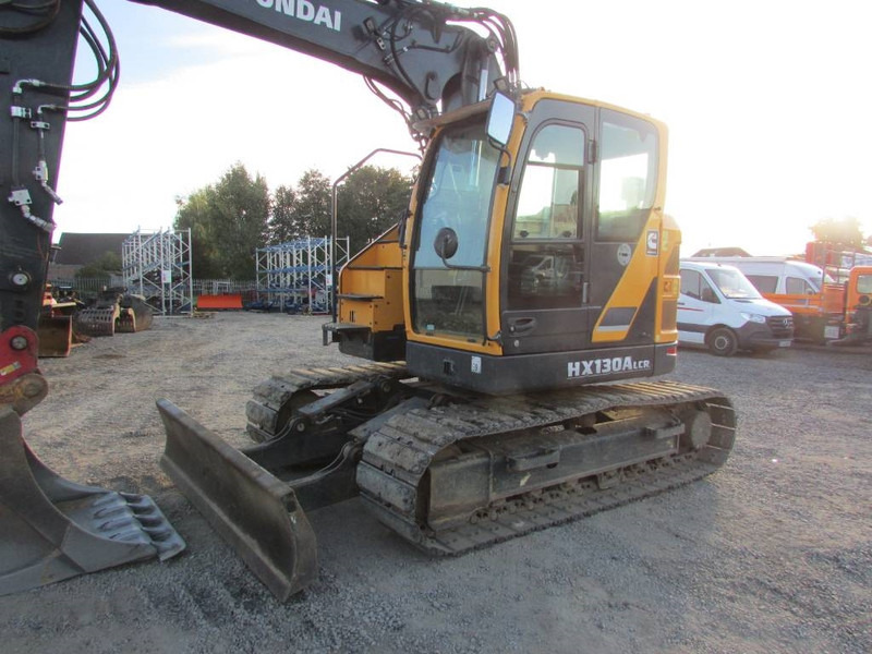 Hyundai HX 130 ALCR Kettenbagger 76.000 EUR / AC - Lintekskavaator: pilt 2 Hyundai HX 130 ALCR Kettenbagger 76.000 EUR / AC - Lintekskavaator: pilt 2