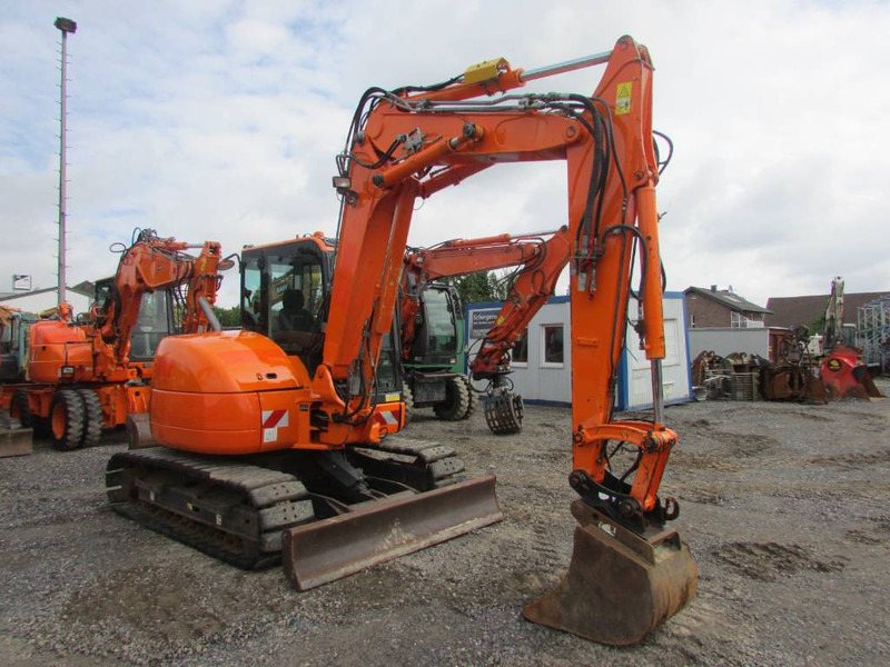 Komatsu PC 80 MR-3 Kettenbagger 31.000 EUR - Miniekskavaator: pilt 3 Komatsu PC 80 MR-3 Kettenbagger 31.000 EUR - Miniekskavaator: pilt 3