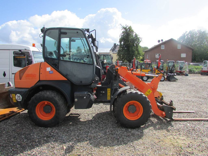 Komatsu WA 80-6 Radlader 27.500 EUR - Rataslaadur: pilt 1 Komatsu WA 80-6 Radlader 27.500 EUR - Rataslaadur: pilt 1