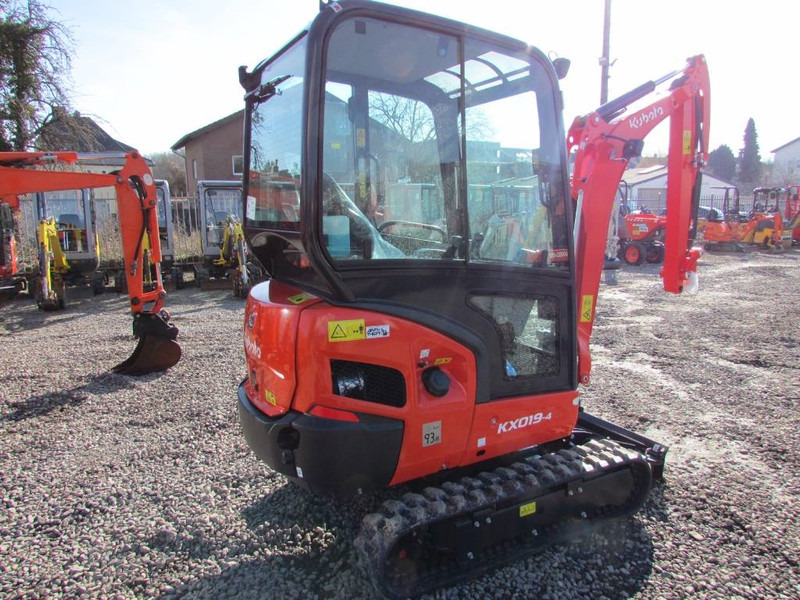 Kubota KX 019-4 HI Minibagger 26.500 EUR - Miniekskavaator: pilt 4 Kubota KX 019-4 HI Minibagger 26.500 EUR - Miniekskavaator: pilt 4