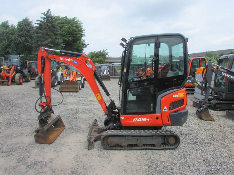 Kubota KX 019-4 Minibagger 17.000 EUR - Miniekskavaator: pilt 1 Kubota KX 019-4 Minibagger 17.000 EUR - Miniekskavaator: pilt 1