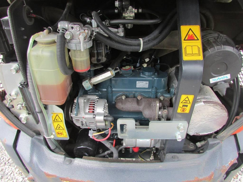 Kubota KX 019-4 Minibagger 17.000 EUR - Miniekskavaator: pilt 5 Kubota KX 019-4 Minibagger 17.000 EUR - Miniekskavaator: pilt 5