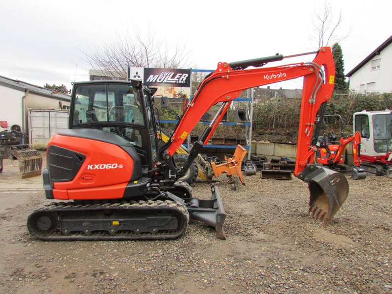 Kubota KX 060-5 HI Minibagger 49.500 EUR - Miniekskavaator: pilt 1 Kubota KX 060-5 HI Minibagger 49.500 EUR - Miniekskavaator: pilt 1