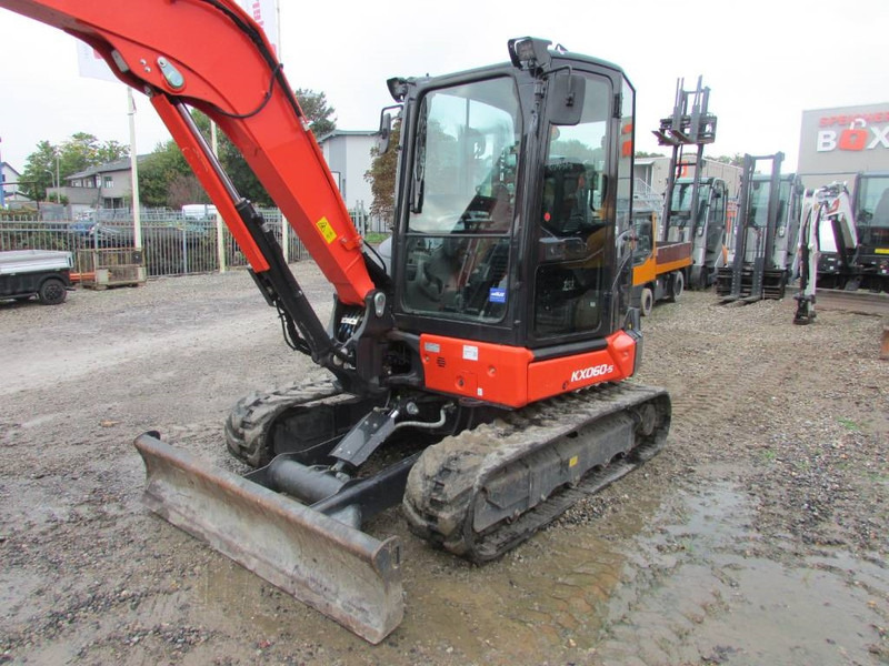 Kubota KX 060-5 Minibagger 48.000 EUR - Miniekskavaator: pilt 2 Kubota KX 060-5 Minibagger 48.000 EUR - Miniekskavaator: pilt 2