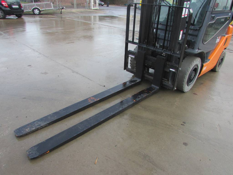 Toyota 02-8 FGF 25 Tonero 25 Gas Stapler - Gaasitõstuk: pilt 2 Toyota 02-8 FGF 25 Tonero 25 Gas Stapler - Gaasitõstuk: pilt 2