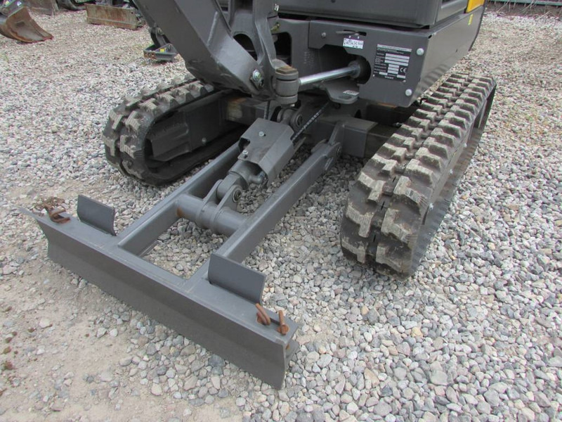 Volvo EC 18 E Minibagger 23.500 EUR - Miniekskavaator: pilt 3 Volvo EC 18 E Minibagger 23.500 EUR - Miniekskavaator: pilt 3