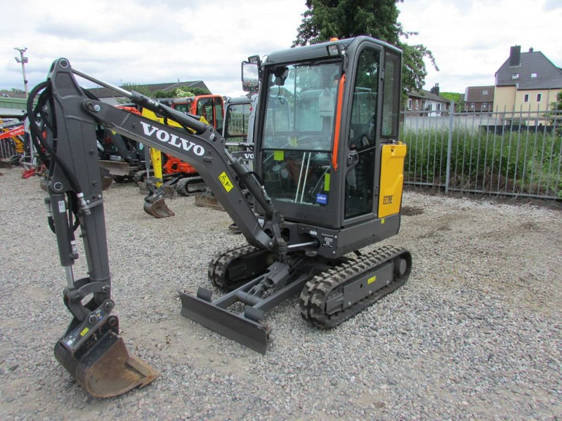 Volvo EC 18 E Minibagger 23.500 EUR - Miniekskavaator: pilt 2 Volvo EC 18 E Minibagger 23.500 EUR - Miniekskavaator: pilt 2