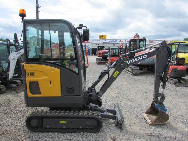 Volvo EC 18 E Minibagger 24.500 EUR - Miniekskavaator: pilt 4 Volvo EC 18 E Minibagger 24.500 EUR - Miniekskavaator: pilt 4
