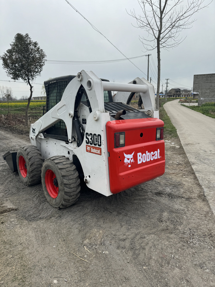 BOBCAT S300 - Kompaktlaadur: pilt 5 BOBCAT S300 - Kompaktlaadur: pilt 5